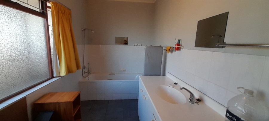 3 Bedroom Property for Sale in Dobson Western Cape